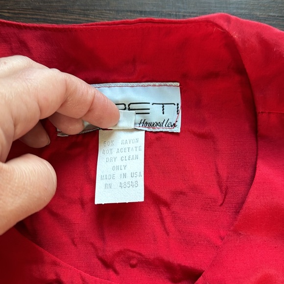Vintage Tareti Howard Levi Double Button Down Long Sleeve Blouse Red 14 - Picture 3 of 5